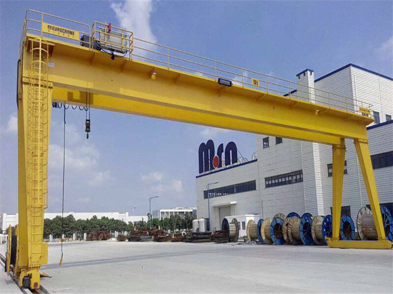 歐式雙梁門式起重機.jpg 歐式門式起重機